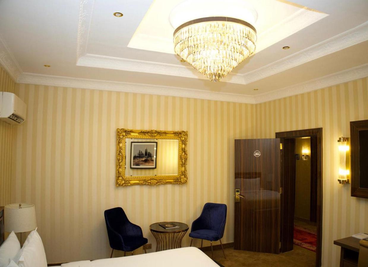 No.1 Hotel Abuja Exterior photo
