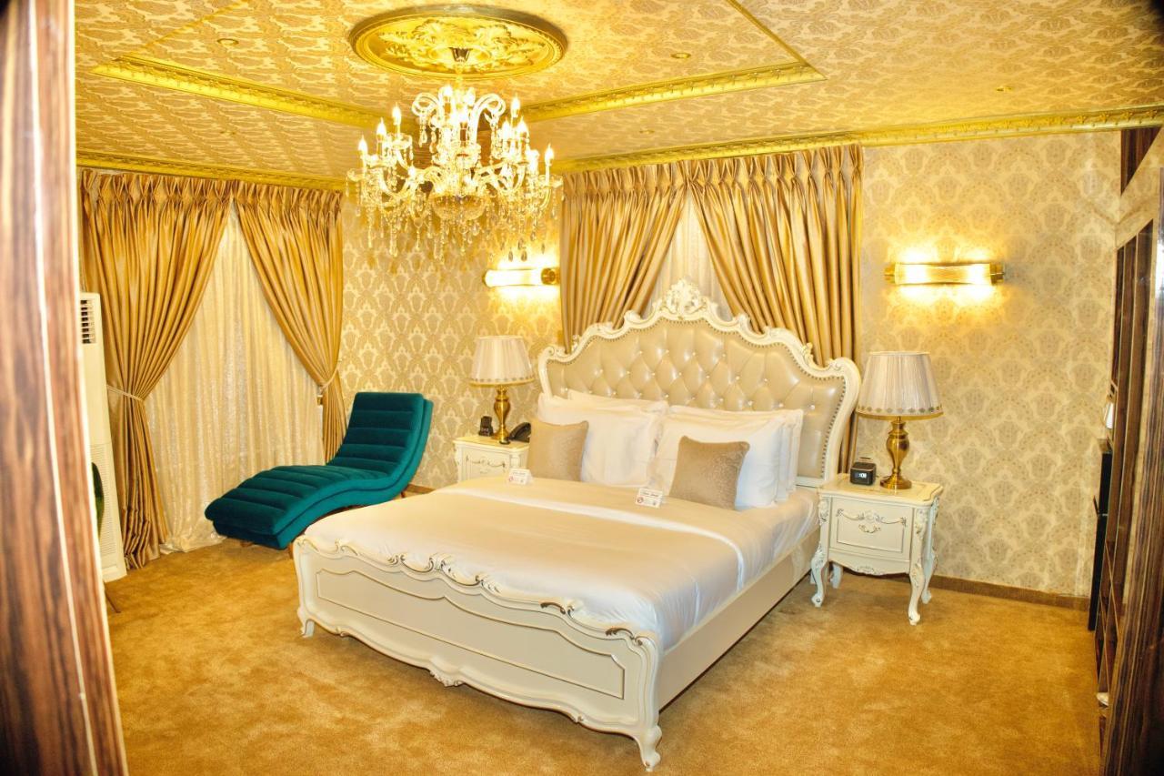 No.1 Hotel Abuja Exterior photo