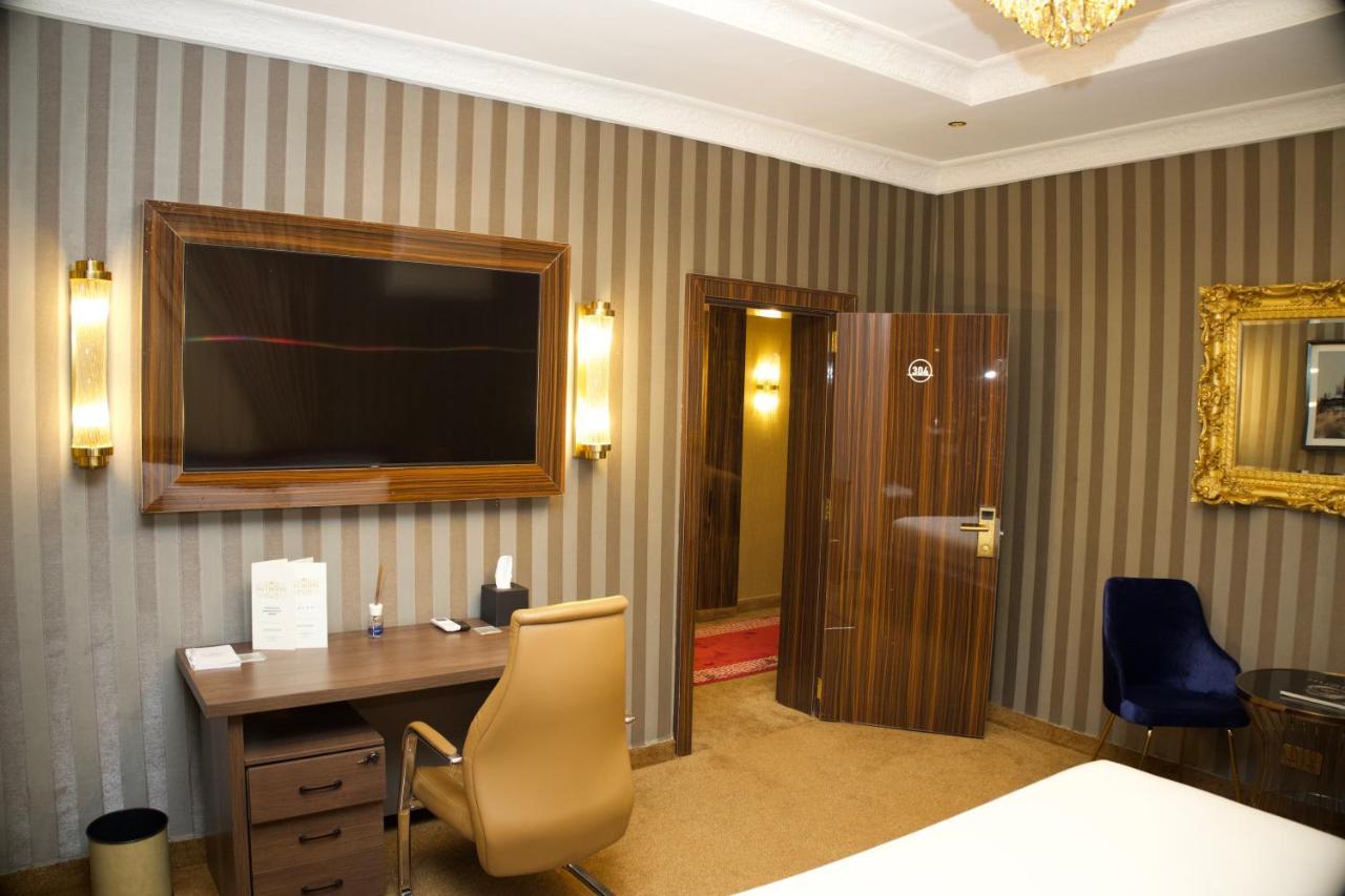 No.1 Hotel Abuja Exterior photo